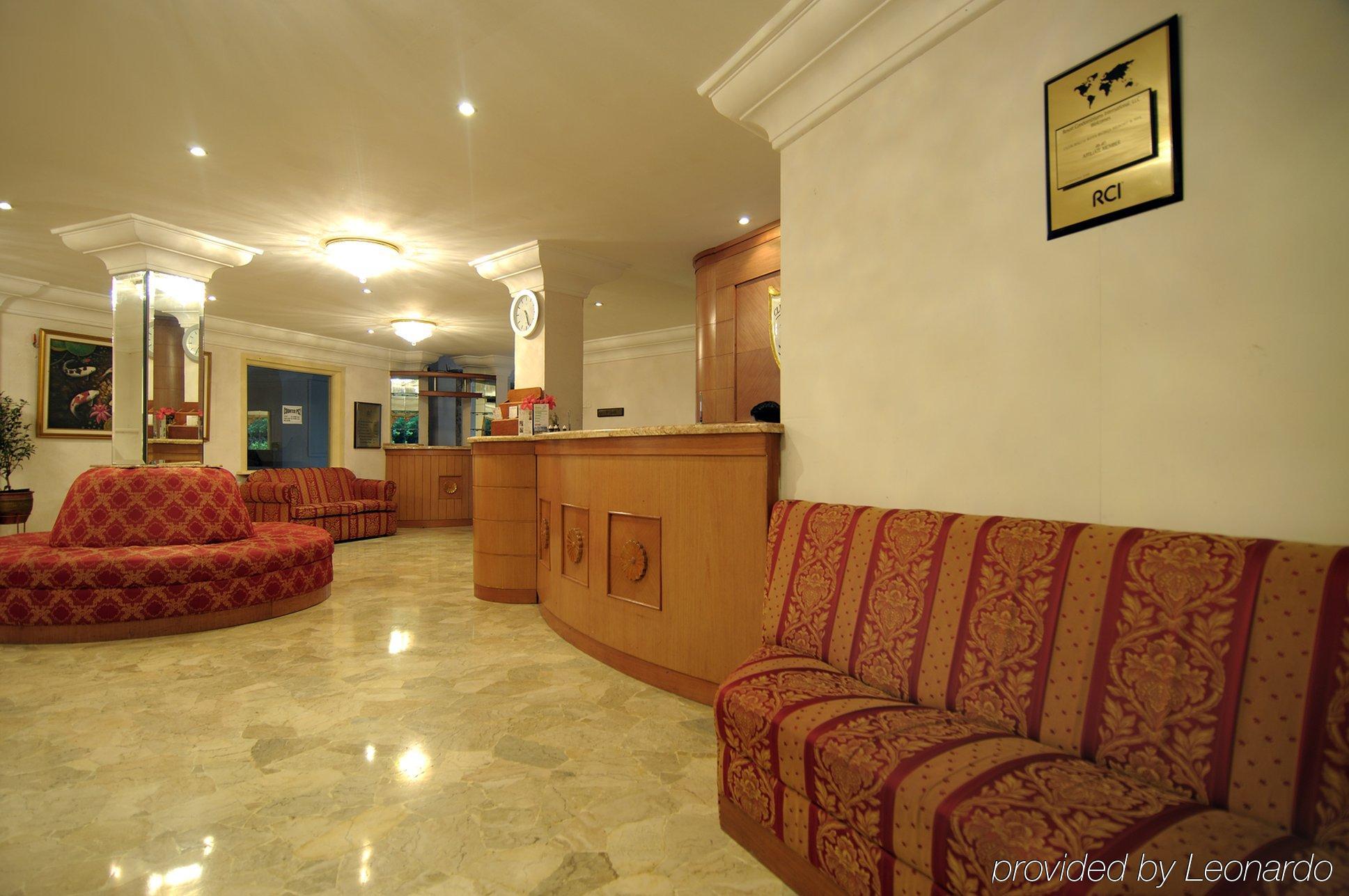 Club Bali Suites At Kota Bunga Cipanas  Exterior photo